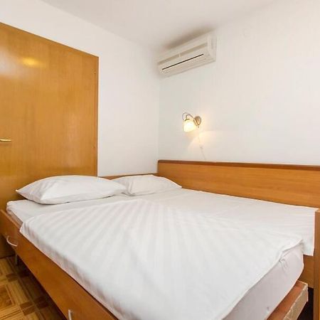 Apartments Tonimir Водице Екстер'єр фото