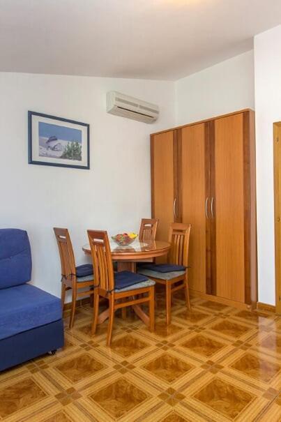 Apartments Tonimir Водице Екстер'єр фото