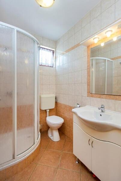 Apartments Tonimir Водице Екстер'єр фото