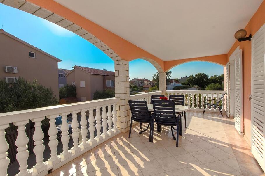 Apartments Tonimir Водице Екстер'єр фото