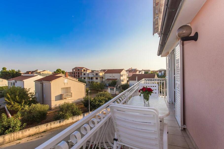 Apartments Tonimir Водице Екстер'єр фото